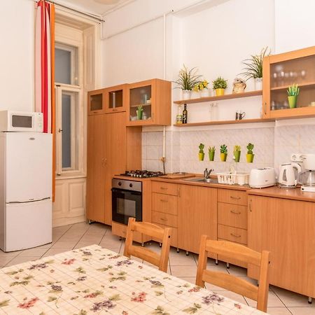 Danubius Grand Astoria Budapest Esterno foto